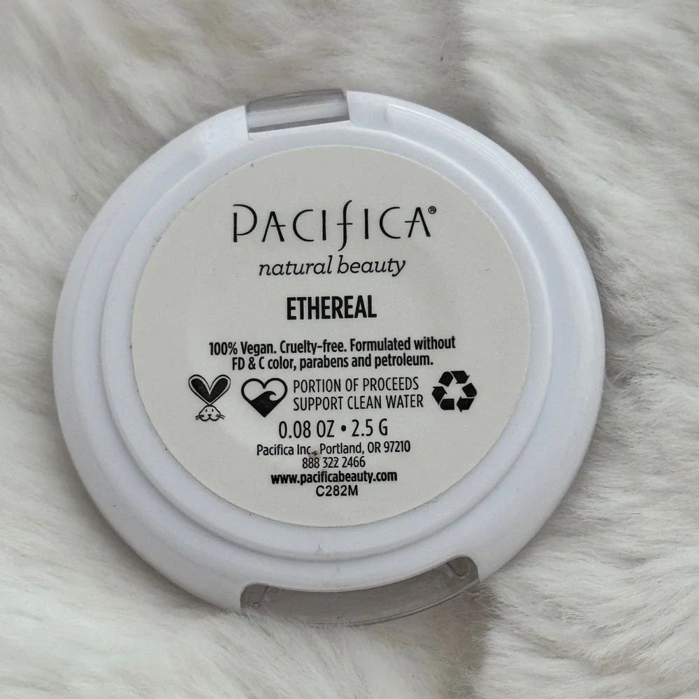 Pacifica Natural Mineral Coconut Eye Shadow 